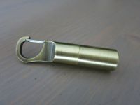 Schönes Benzin-Feuerzeug aus Metall mit Karabiner, neuwertig Bayern - Markt Schwaben Vorschau