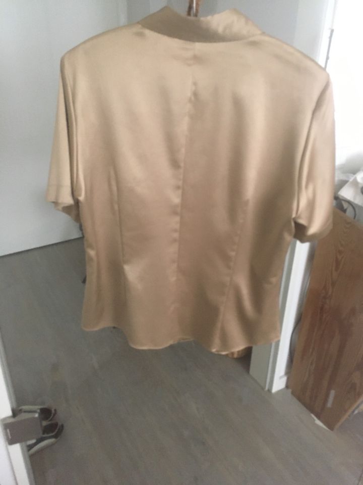 Elegante Bluse in Köln