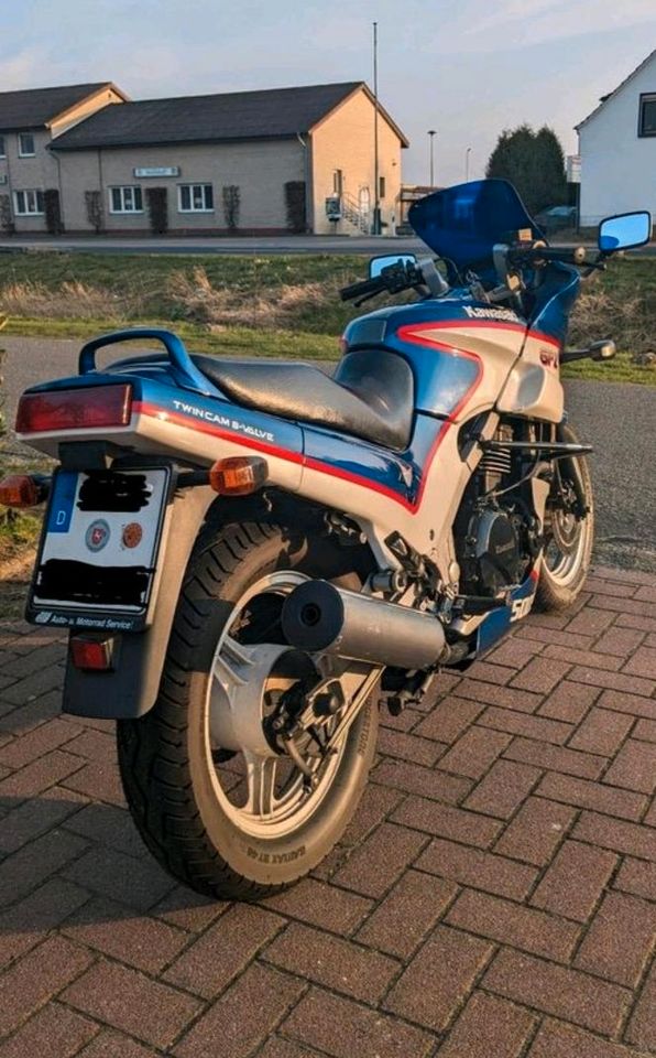 Kawasaki GPZ 500S in Moormerland