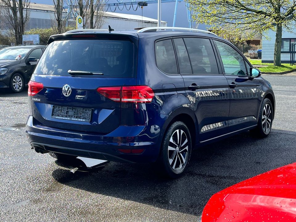 Volkswagen Touran IQ.DRIVE 2.0 TDI DSG LED ACC AHK in Goslar