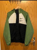 Nike Swoosh Jacke Sachsen-Anhalt - Lutherstadt Wittenberg Vorschau