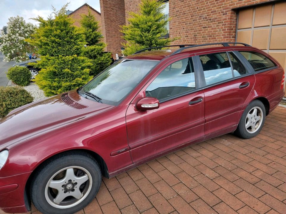 Mercedes C 180 Kombi mit TÜV bis 12/2024 in Wachtberg