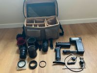 Pentacon Praktikar Objektive Zubehör Kamera mit Koffer Nordrhein-Westfalen - Neuss Vorschau