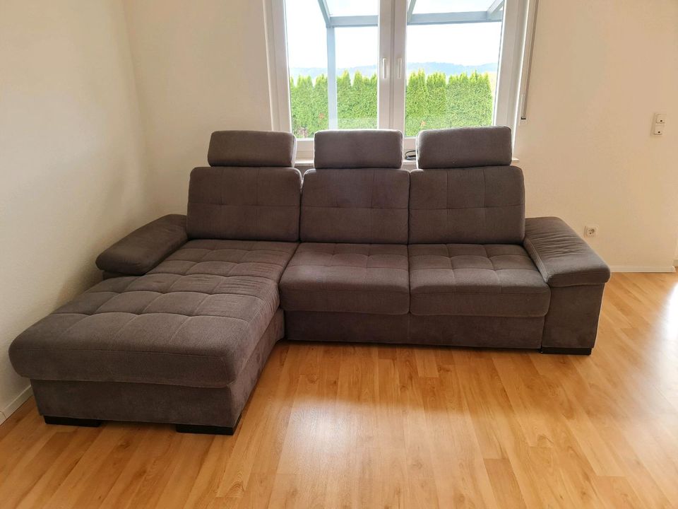 Wohnlandschaft Sofas Sitzgarnituren grau in Hungen