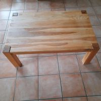Massiv Holz Tisch / Couchtisch / Tisch / 110 x 70 Nordrhein-Westfalen - Alpen Vorschau