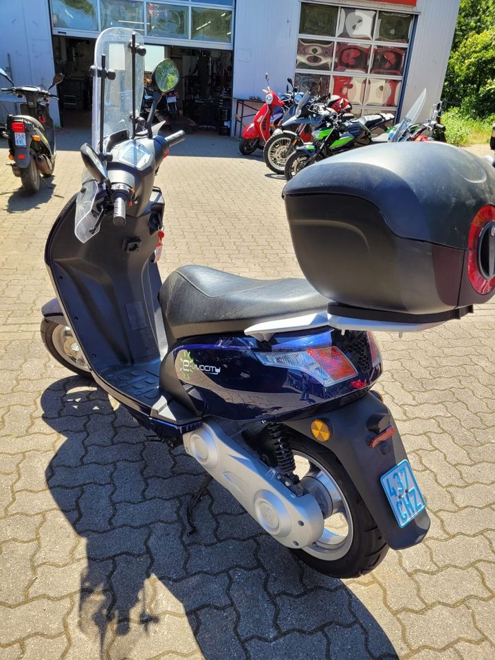 E Scooter Peugeot E-Vivacity 50 in Peine