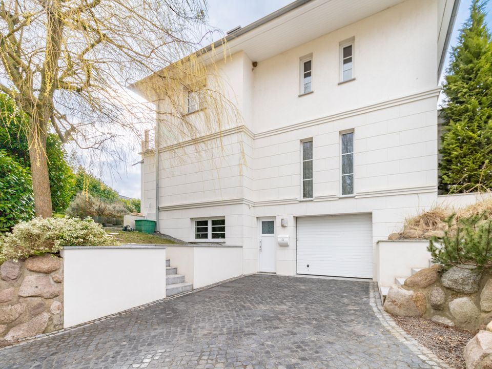 Einzigartige Villa mit Blick über die Ostsee in Sierksdorf