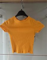 Süßes Crop Top in Gelb Größe XS Hessen - Bruchköbel Vorschau