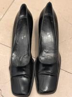 Pump, Bally, schwarz Gr39 ½ Düsseldorf - Angermund Vorschau