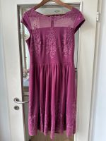 Frühlings-Spitzen-Cocktail-Kleid Midi Esprit Berry Größe L Düsseldorf - Grafenberg Vorschau