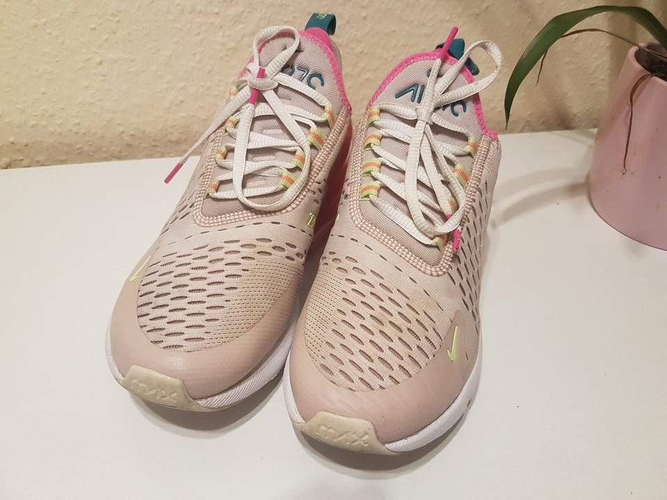 Nike Damen Air Max 270 React W Barely Rose Stone Mauve Gr.40 in Raisdorf