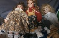 Großer+kleiner Koffer voll Künstler Puppen Niedersachsen - Cuxhaven Vorschau