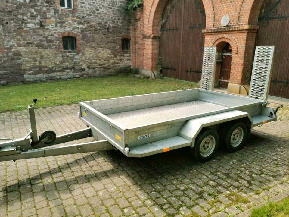 Anhänger Trailer Autotransporter Kipper Plane mieten leihen in Everingen