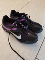 Damen Nike Air Swift Sportschuhe Gr. 40,5 (UK: 6,5) Top-Zustand Hessen - Wettenberg Vorschau