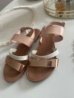 Verkaufe Sandalen Berlin - Reinickendorf Vorschau