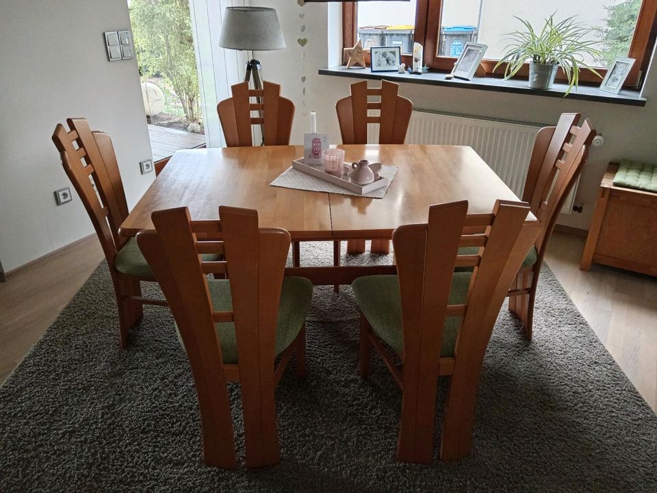 Esszimmer ⭐ Tisch Stuhl sideboard in Petersberg