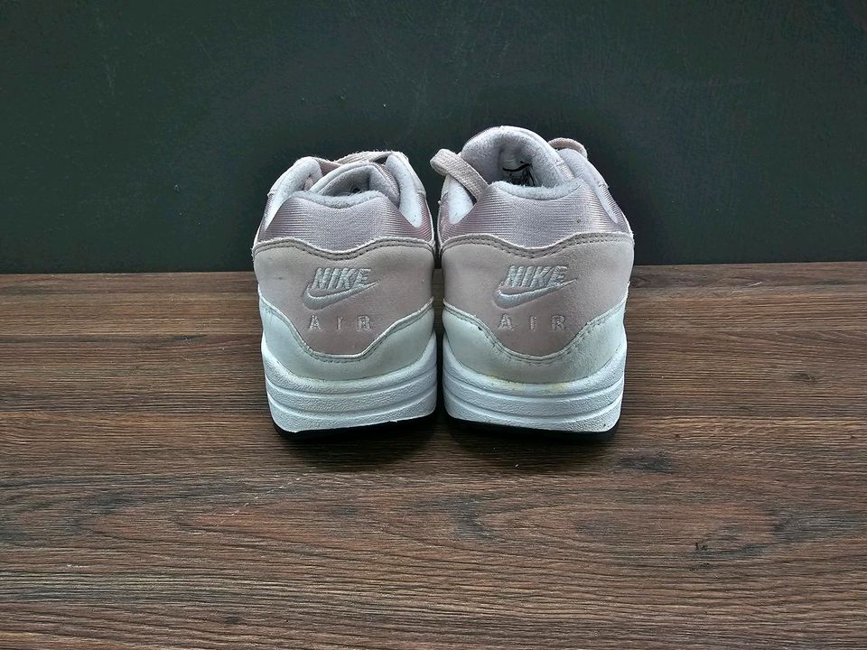 Nike Air Max Damen Rosa Sneaker Turnschuh Schuhe in Pulsnitz