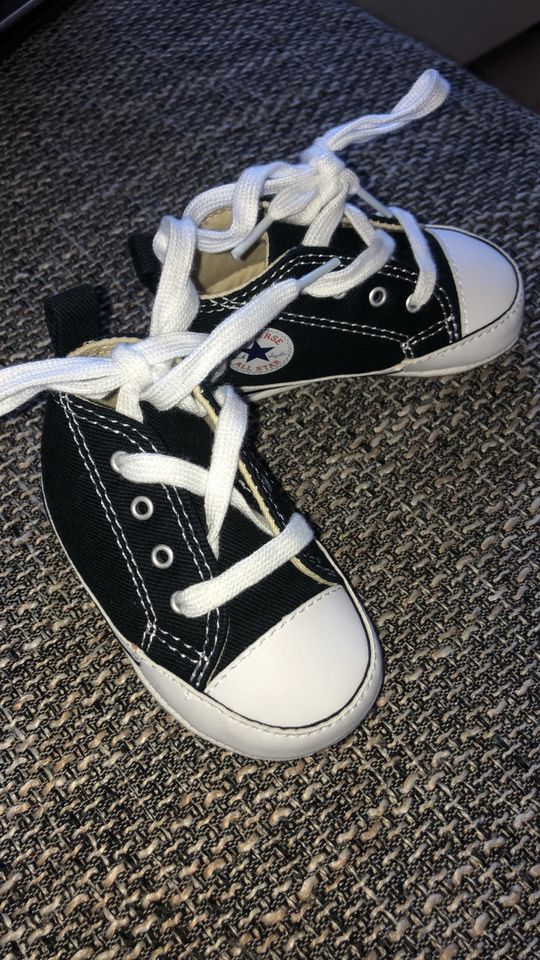 Baby converse in Wiesbaden