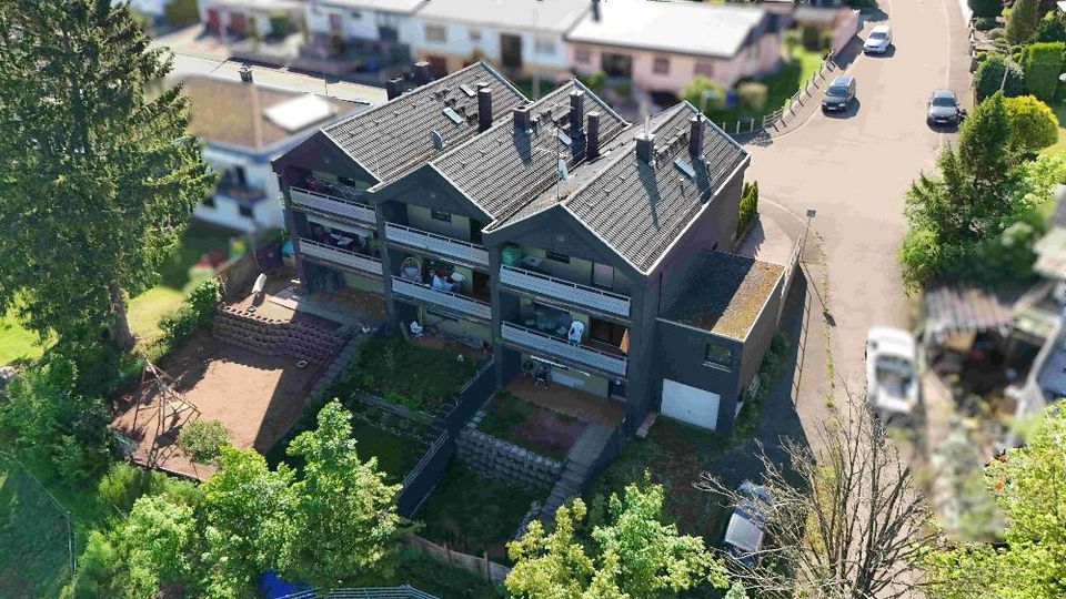 +++Gemütliches Einfamilienhaus mit Panoramaausblick, 2 Loggien, Terrasse, Garten und 2 Garagen in hervorragender Stadtrandlage+++ in Pirmasens