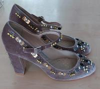Verzierte Riemchen-Pumps Hessen - Ober-Ramstadt Vorschau