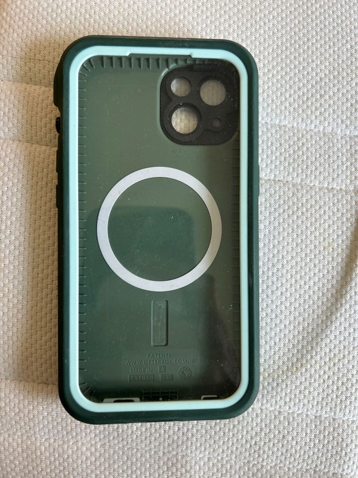 Otterbox für iPhone 14 in Meerbusch