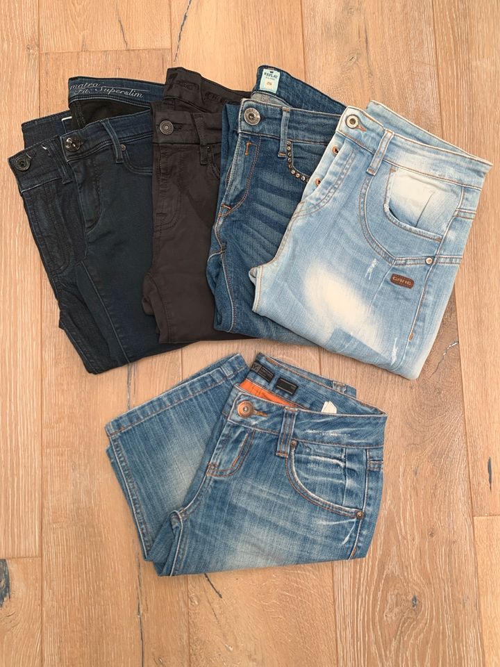 Kleiderpaket Jeans in Burgstetten