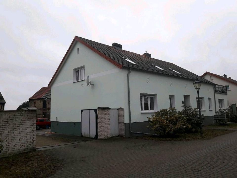 Vierseitenhof mit 130 qm Wohnung in Schönwalde Pausin in Schönwalde-Glien