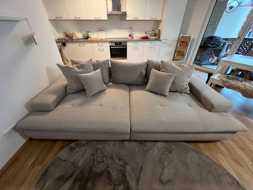 Big Sofa wie neu in Stein