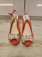 Keilabsatz Sandalen Größe 39 orange Nordrhein-Westfalen - Nörvenich Vorschau