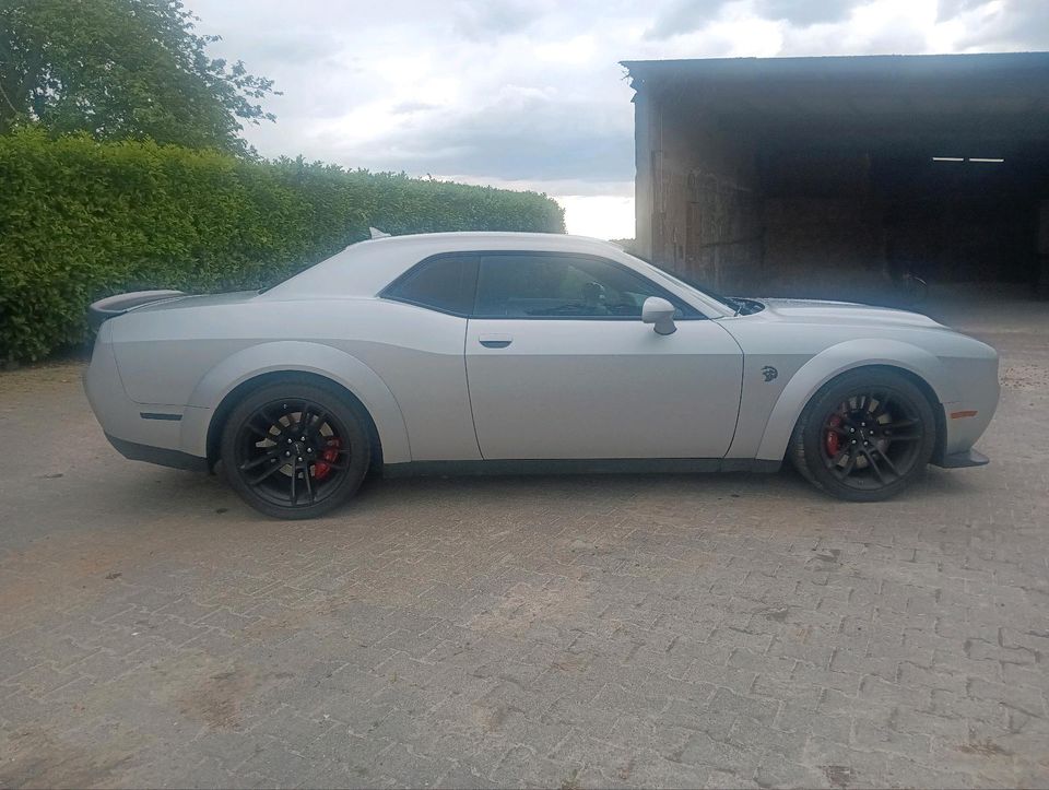 Dodge Challenger Hellcat Wide Body in Geilenkirchen