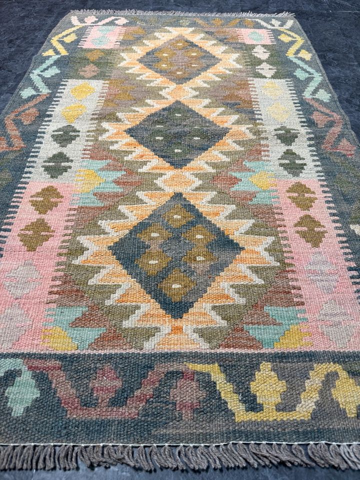 Kelim 123x77 handgefertigte kilim Handmade rug Afghanische in Berlin