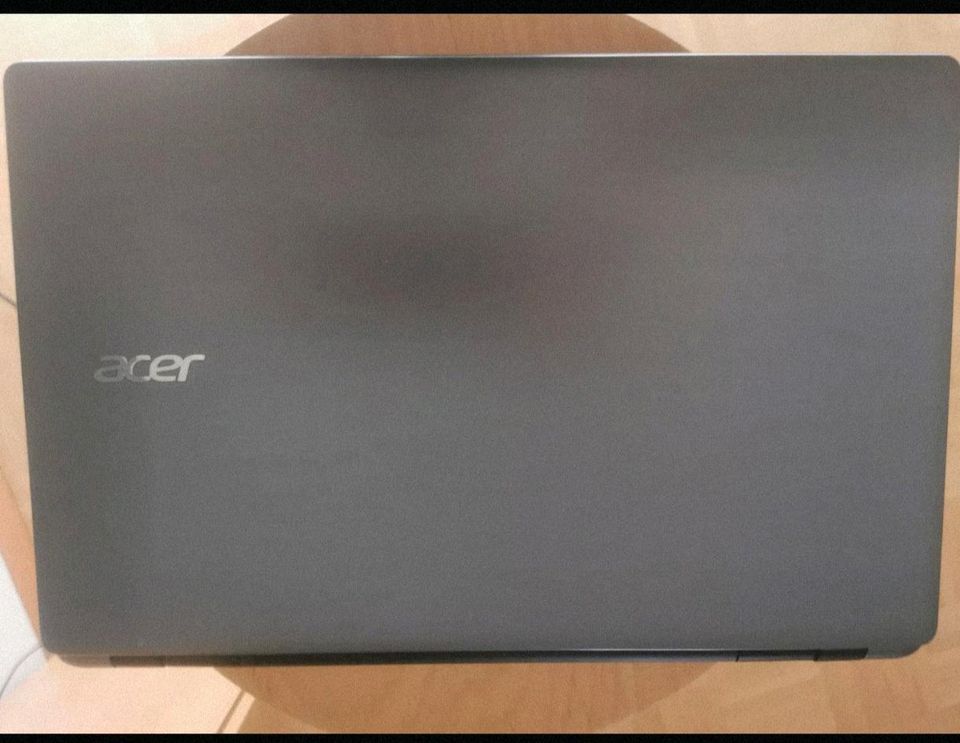 Laptop Acer Aspire E15 E5-571 in Holzminden