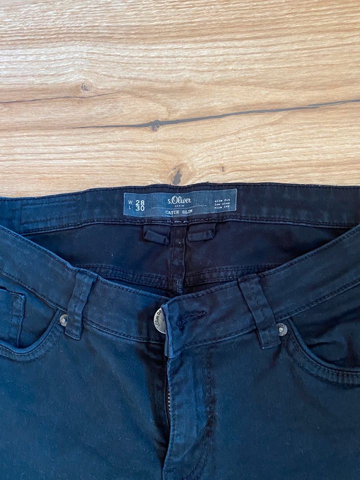 2 Jeanshose Jeans Catie Slim Gr. 36/30, Gr. 28/30 blau schwarz in Trusetal