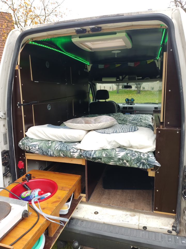 Zuverlässiger Camping-Bus mit vielen Extras! in Altdorf bei Nürnberg