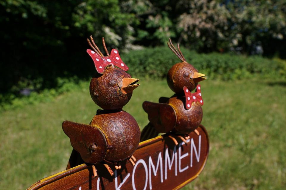 Gartenstecker Schild Willkommen mit zwei Vögeln Gartendeko in Harrislee