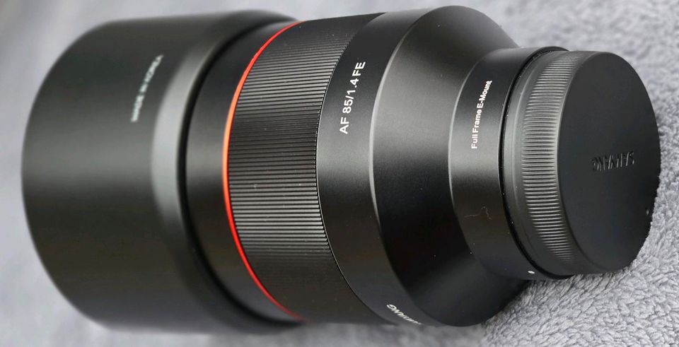 Samyang 85mm F1. 4 AF FE für Sony E-Mount, wie neu!  APS-C und VF in Bad Zwischenahn