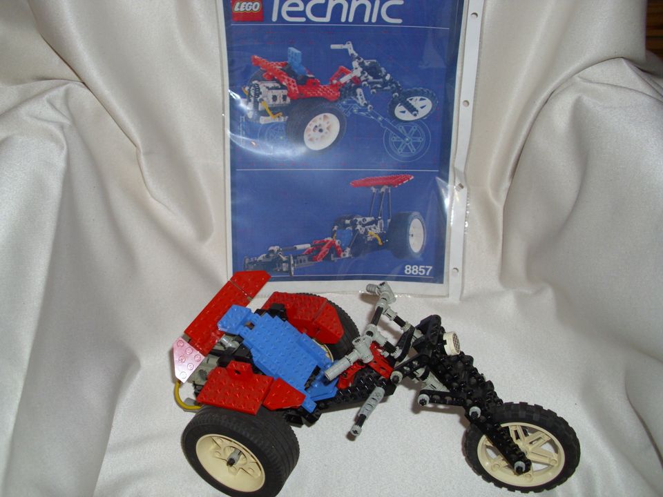 Lego Technic Trike mit Bauanleitung Nr 8857 in Waake