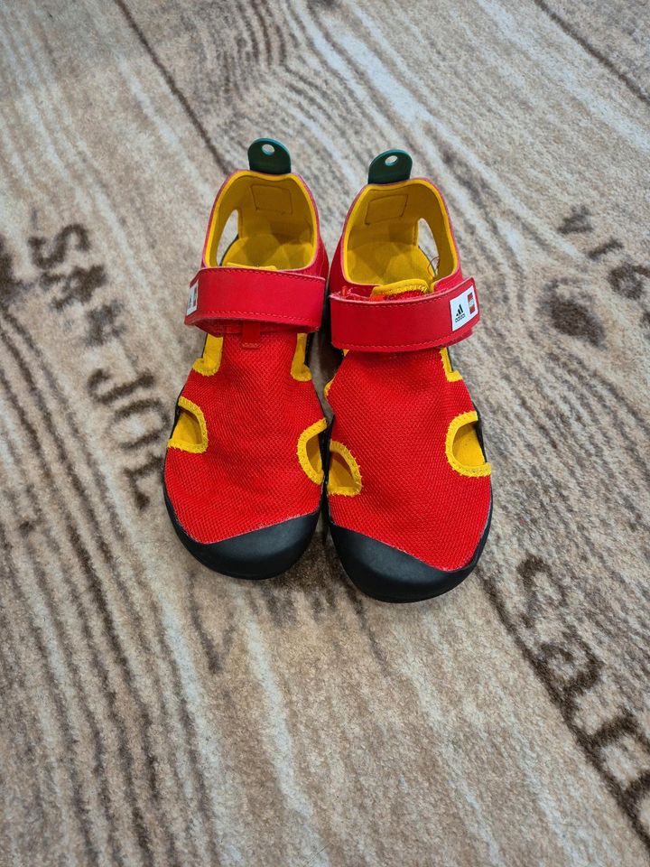 Adidas Lego Sandalen/Sandaletten/Schuhe in Milzau