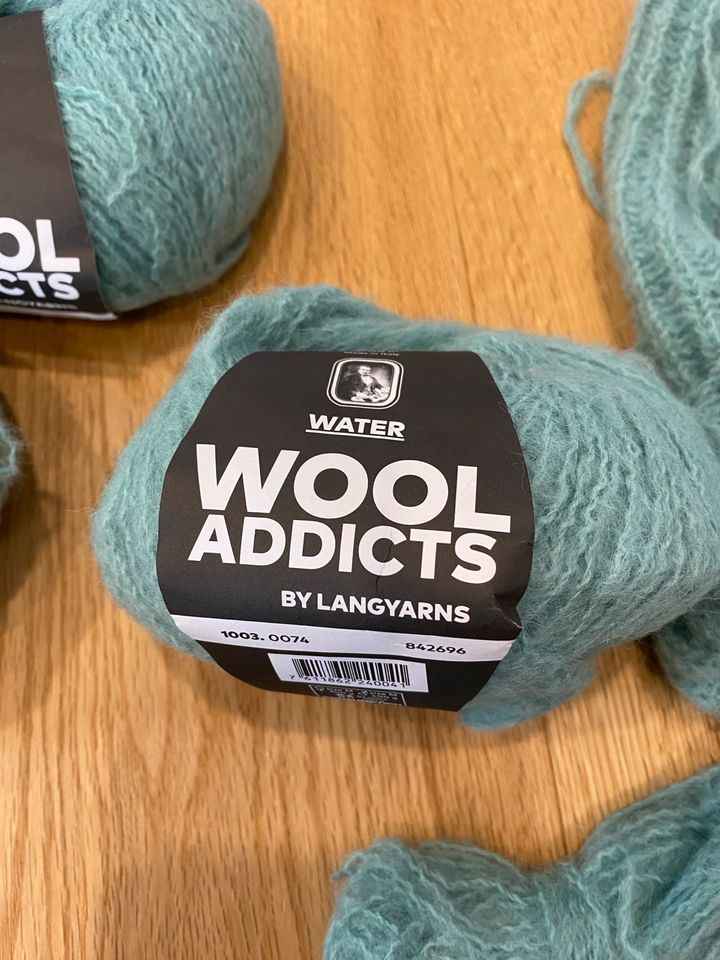 Lang Yarns Wool Addicts Water in Seggebruch