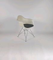 5x Vitra Charles Eames DAR Plastic Chair Stuhl Niedersachsen - Schüttorf Vorschau