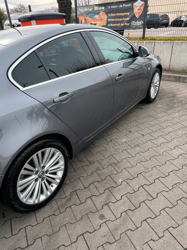 Opel Insignia 2,0 CDTI Ad Blue Rückfahrtkamera Xenon top Zustand in Duisburg