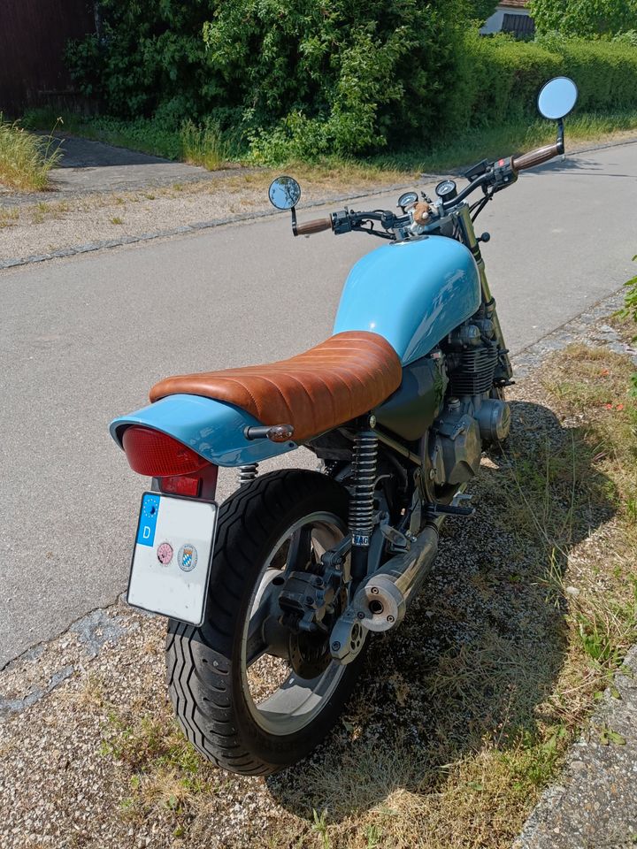 Kawasaki Zephyr 750 - Cafe Racer Umbau Light in Stockdorf