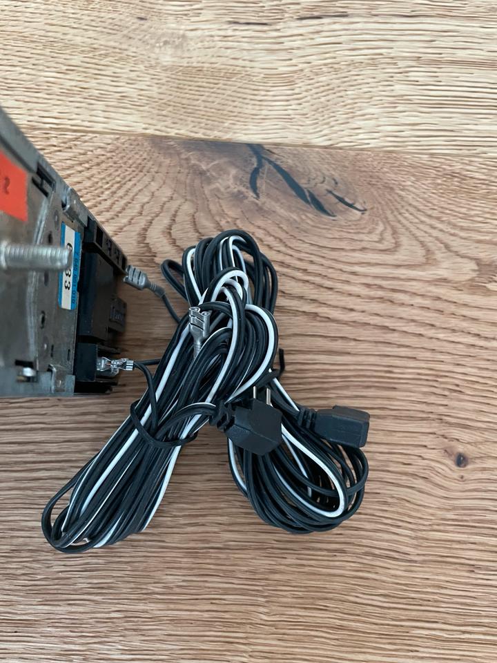 Blaupunkt Autoradio mit Kassette / Kassettenradio SQM 26 in Dreieich