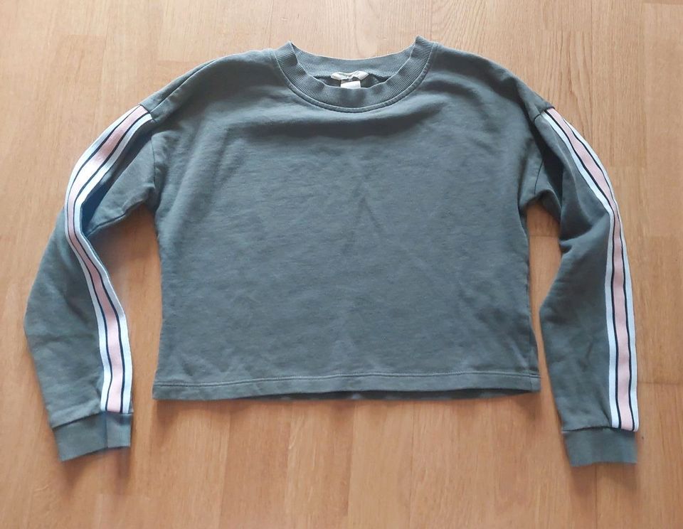 H&M Crop Pulli Pullover Gr 146/152 in Ismaning