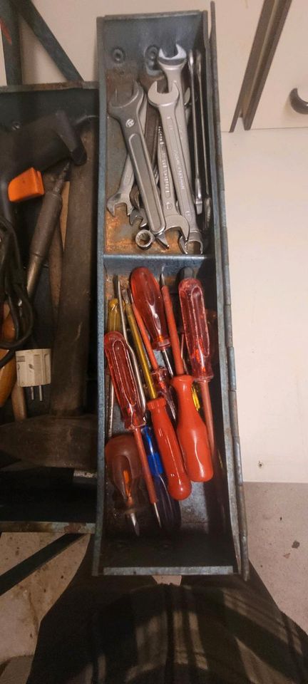 Werkzeug Schrauben -Schlüssel - Dreher, Bohrer, in Heusenstamm