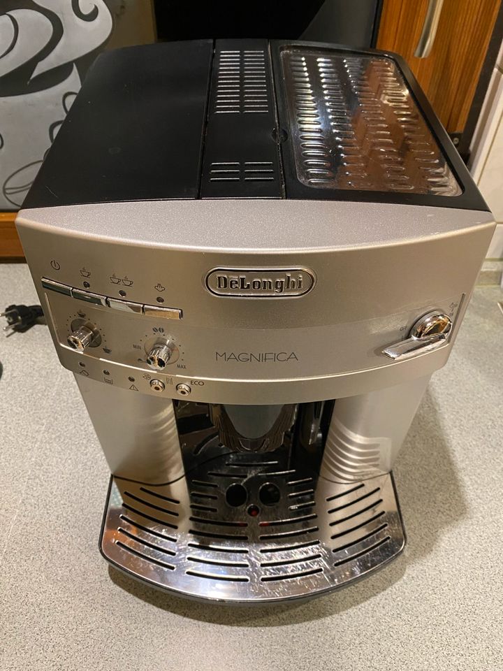 Delonghi Magnifica  Esam30XY-Esam32XY in Wachstedt