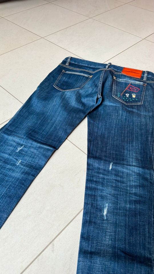 Dsquared Jeans Größe 44 neuwertig in Essen