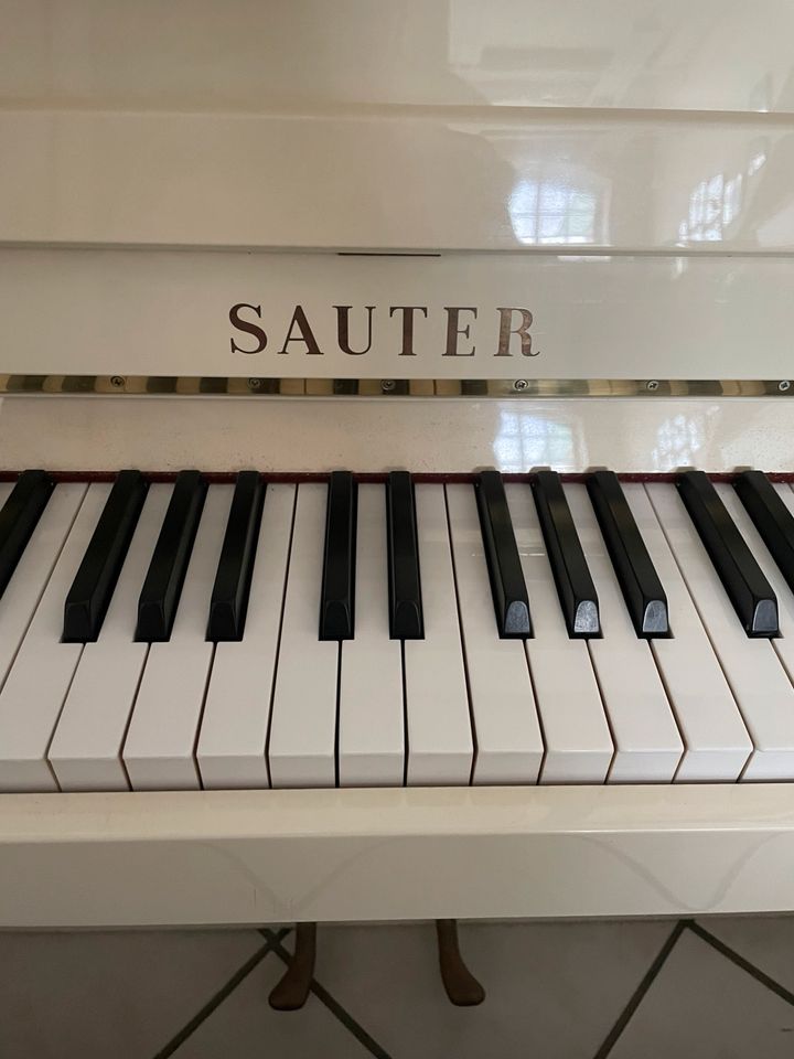 Klavier von Sauter in Wilhelmshaven