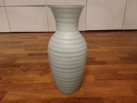 Bodenvase 43 cm weiß geringelt zeitlos modern Deko Vase groß Bayern - Augsburg Vorschau