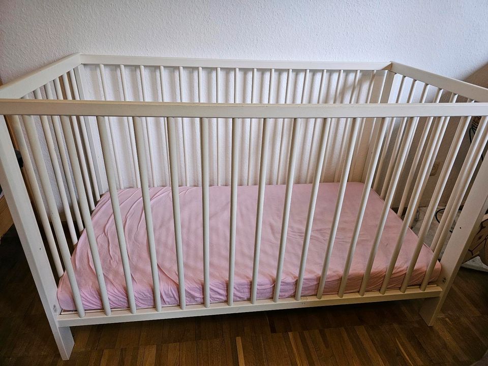 Kinderbett, Babybett, Gitterbett, Beistellbett 60x120ca in München